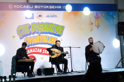 Kocaeli'de Ramazan coşkusu kent meydanında yaşanıyor