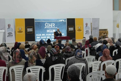 Konya’da Şehir Konferansları devam ediyor