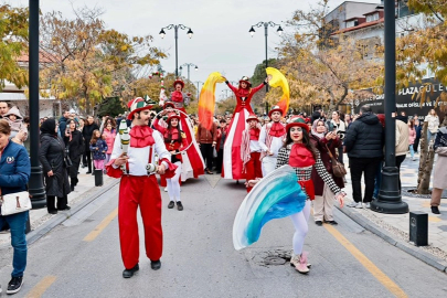 Denizli’de Yılbaşı Festivali coşkuyla başladı