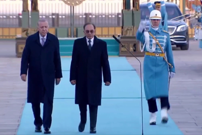 Malezya Başbakanı Enver İbrahim Külliye'de