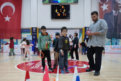 İstanbul'da çocuklar tatilin tadını sporla çıkardı