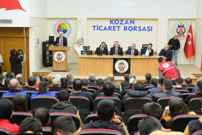 ‘Deprem Gerçeğiyle Yaşamak’ konulu panel Adana Kozan’da yapıldı