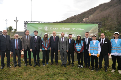 Trabzon Yarı Maratonu öncesi fidanlar toprakla buluştu