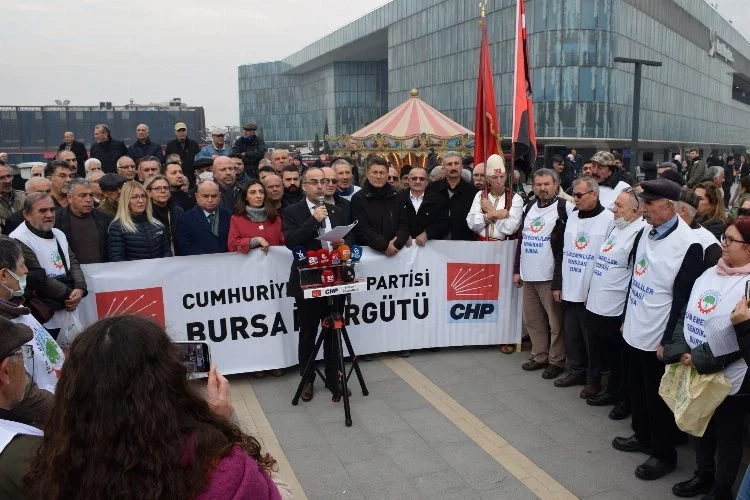 Bursa'da CHP'lilerden maaş zamlarına 'meydan' tepkisi