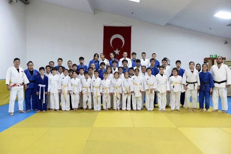 Bursa Osmangazi'de 'Judo Akademi' büyüyor