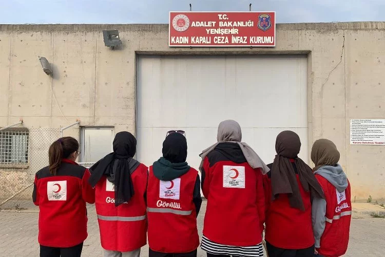 Bursa Yenişehir'de cezaevindeki çocukların hayallerine Kızılay imzası