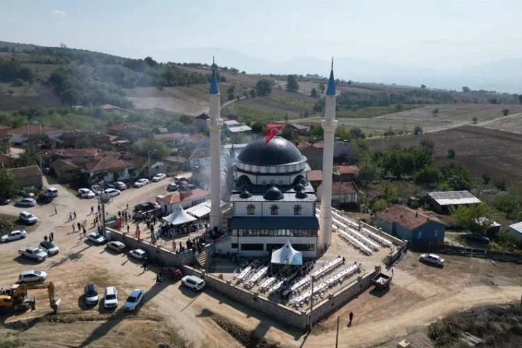 Bursa İnegöl'de Ertuğrulgazi Camisi ibadete açıldı