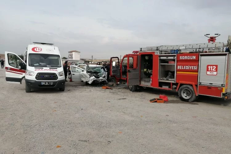 Yozgat'ta minibüsle otomobil kaza yaptı Celal Afacan hayatını kaybetti